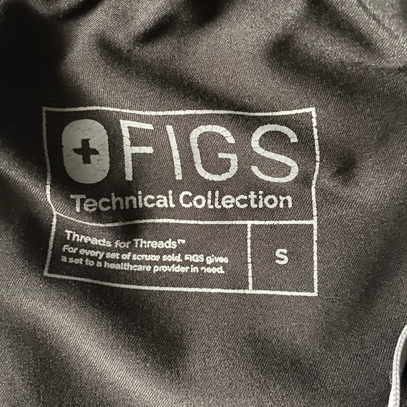 Figs Slim Cairo Cargo Fit Scrub Pants - Picture 3 of 5